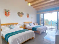Qiannian Yaozhai Shanggougou Homestay - parking