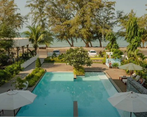 نايا سي ريزورت Hotels near أترس بيتش