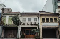 De Cafe & Rest House