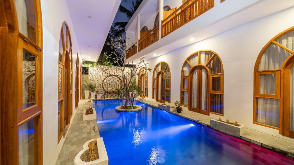 YULAMAN Hotel