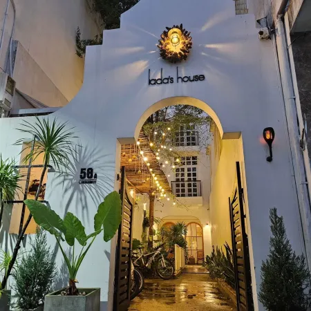 LaDa's House