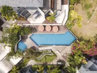 Swiss-Belinn Luwuk Hotels near Bekel Java Java Motor