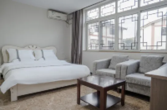 Youping Farmhouse Hotel