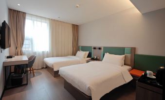 Homeinn Selected Hotel (Yingtan Kaixiang Central Plaza Railway Station)