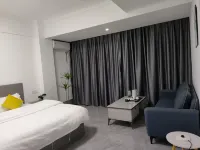 Zuobian Homestay (Pinghe County Yingbin Road)