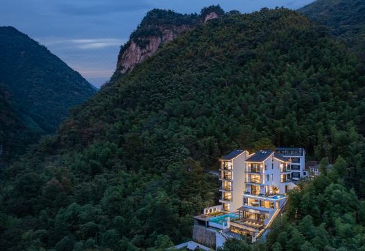 安吉溪山林语国风温泉·溯溪·度假美宿外景图