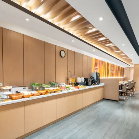 the Origin Hotel (Wenzhou Wuma Street)