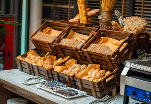 이스틴 팟 린 호텔 수영장