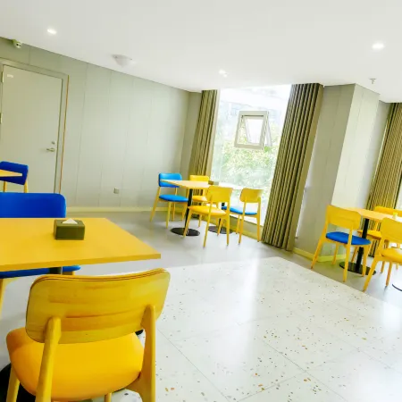 7 Days Premium Hotel (Chongqing Yunyang Chengzhongcheng Commercial Street)