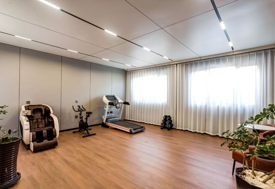 맥라렌 비즈니스 호텔 객실 내부