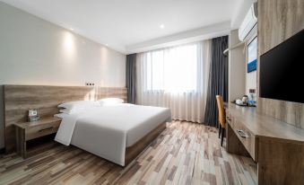 Junyi Chain Hotel (Dafeng Financial Plaza)