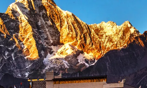 Siguniangshan Xingshan Yueying B&B