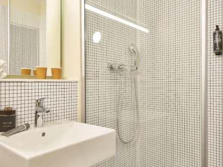 Ibis Budget Paris Aubervilliers Отели рядом с достопримечательностью «Fort d’Aubervilliers»