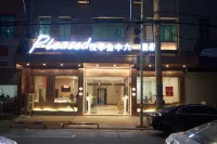 Ninghai jinzhongliuyi business hotel