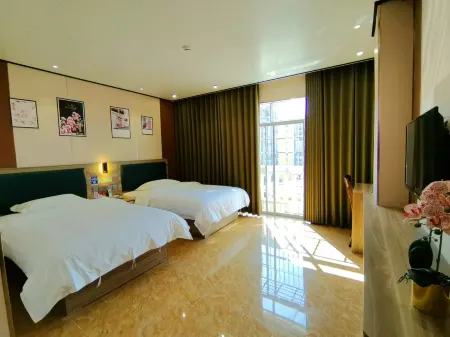 Dongxing Mingna Hotel Отели рядом с достопримечательностью «Chen Mansion»