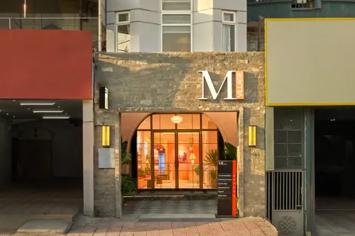 M Village Hotel Long Bien