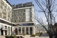 Aparthotel Adagio Annecy Centre Отели рядом с достопримечательностью «Notre-Dame de Liesse»