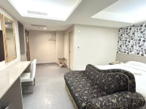 Jin Hwa Hotel Hotels in Keelung