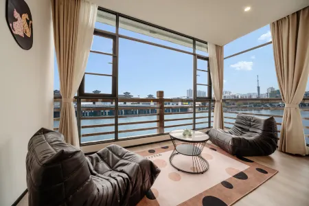 Tang·Xia Hotel (Guanghan North Station Jinyan Lake Park) Отели рядом с достопримечательностью «Jinyan Square»