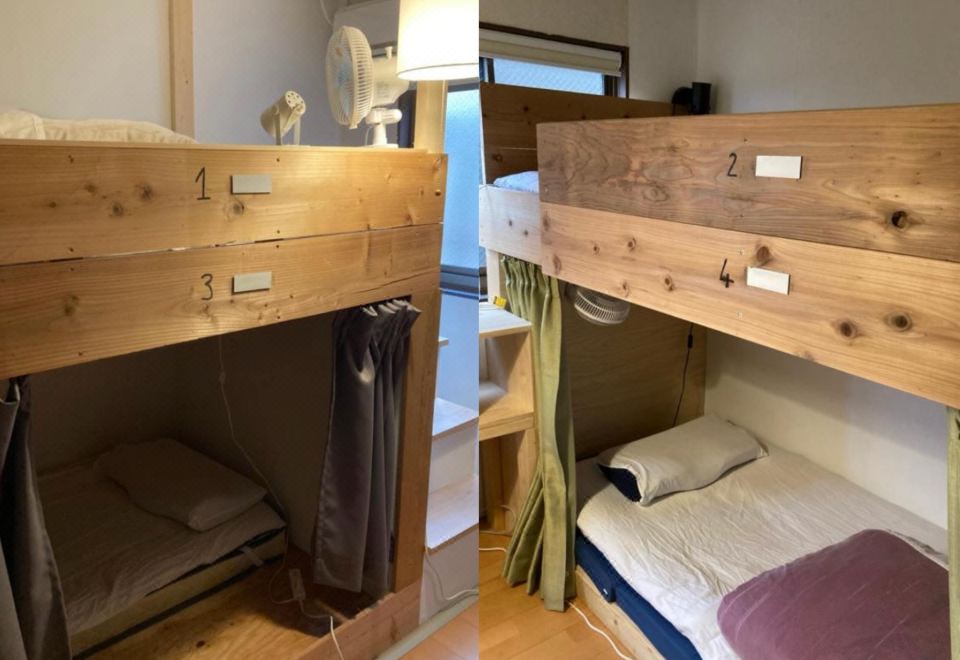 Hostel Blue Door 외관