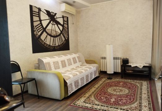 2. 아파트먼트 갈락..