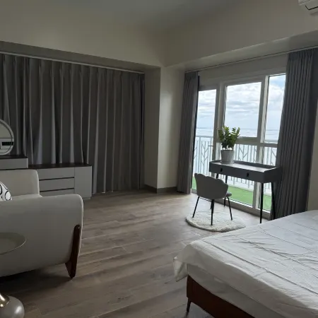 Luxurious Modern Cozy Manila Bayview Pool View 1 2 3 Bedrooms Near Manila Airports Okada Solaire MOA