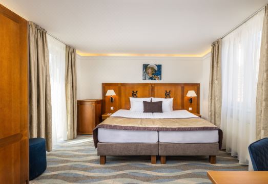 EXE Carlton Budapest