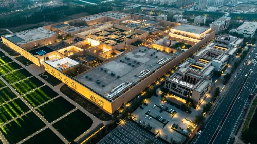 Only Theater Hotel (only Henan Branch) Hotel di Zhongmu