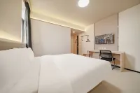 Boinn Zhi Xuan Hotel（Nantong Tongzhou Coach Station Jianshe Lu ）