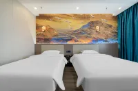 Golden Sunshine Hotel (Kuqa No.2 Middle School) Hotel dekat Kuche Temple