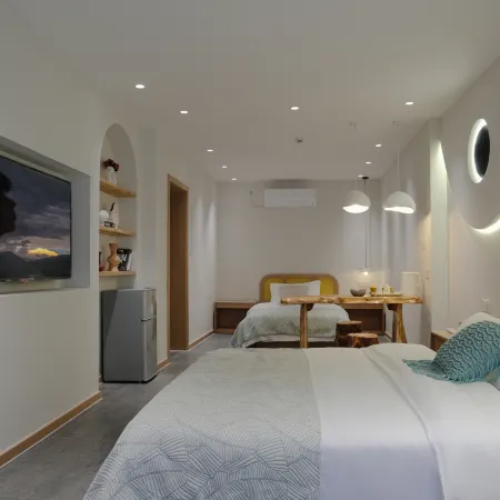 Tekes Qianshan Xiao Homestay