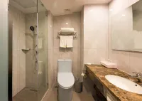 Fenghua International Hotel - 4-Star