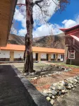 Accompanying Mountain and Moon Homestay (Kangding Xinduqiao Branch)