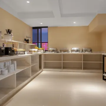 City Comfort Inn Hotel (Zhanjiang Leizhou Maodegong Gucheng)