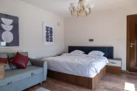Settle Inn Sodic Eastown Studio
