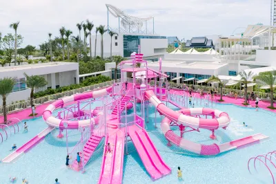 Ithaka SILVER BEACH x FERRIS WHEEL SEAVIEW RESORT Hotels near Beihai Silver Beach 66 Sea Harvesting Base