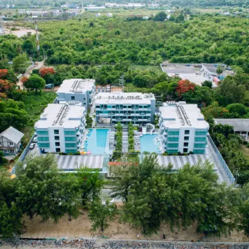 Bay Window at Sea Cha am