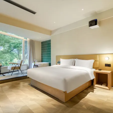 Kuobiehou Autonomous Homestay (Shuitingmen Lakeside Road)