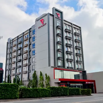 Red Planet Davao Hotels near Davao Baywalk (Seawalk)