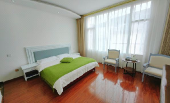 YunXiLuJian Hotel