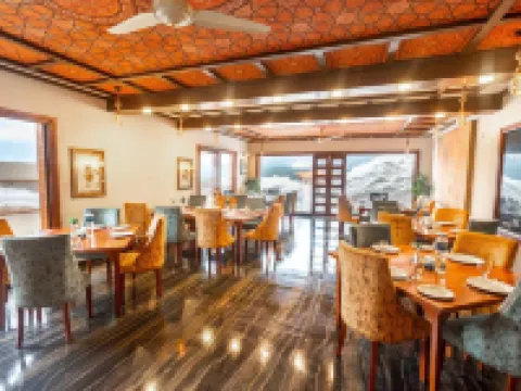 Zen Luxus Hotels in Kalam