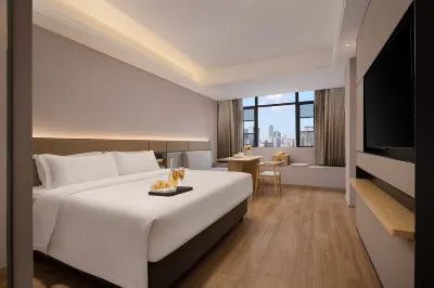 LI GANG HOTEL فنادق في خويلاي