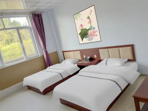 Kulun Shannan Self-driving Campsite Hotels in Hure Banner