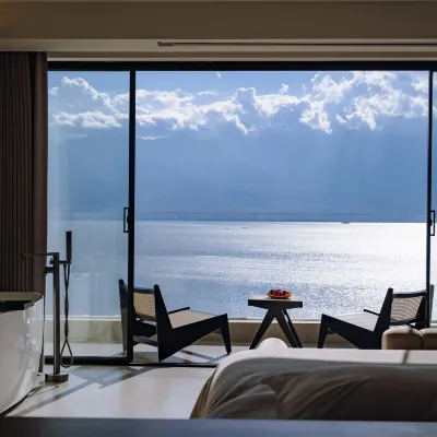 Jiujianhai Seaview Art Meisu (Dali Erhai Branch) Hotels near Dali Airport