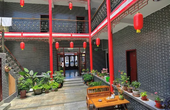 微山島春天裡假日酒店