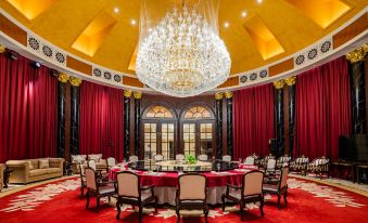 Island International Hotel