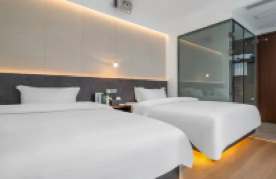 雲棲山澗民宿（OMG心跳樂園店）