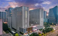 Kyriad Marvelous Hotel (Datong High-speed Railway Station & Fantawild Branch) Hotels near Fuyan Temple