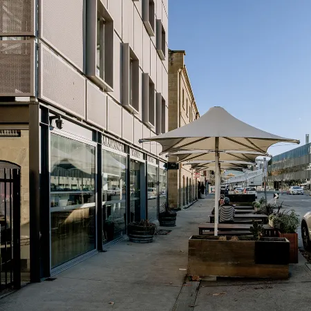 Salamanca Wharf Hotel