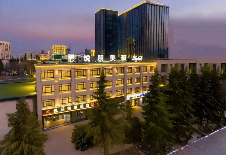 hotel overview picture